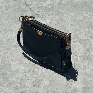 Unused new coach crossbody/ shoulder dreamer bag in navy